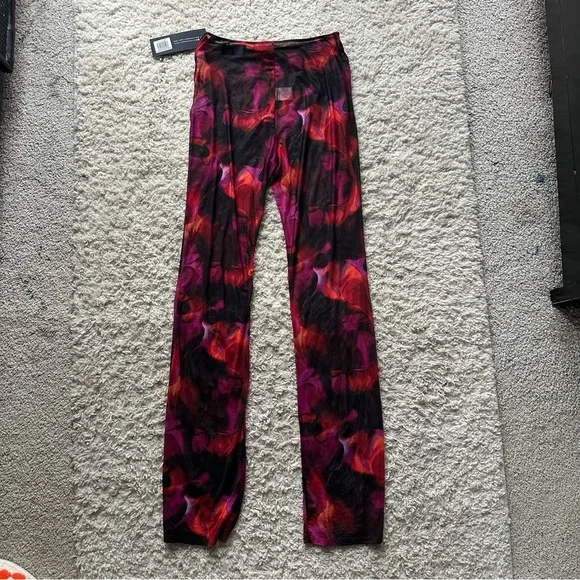 WHITE FOX RHYTHM OF THE NIGHT BUSTIER AND PANT SET IN PINK FLAME PRINT - Picture 12 of 15